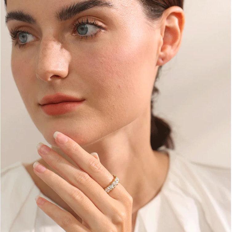 Anel Mercury com Pedras Banhado a Ouro 18K