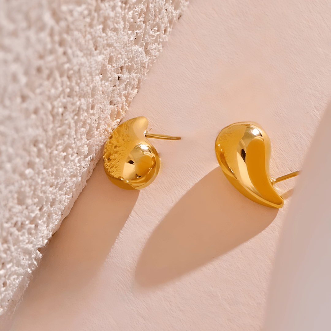 Brinco Gota Banhado a Ouro 18K | Pequeno