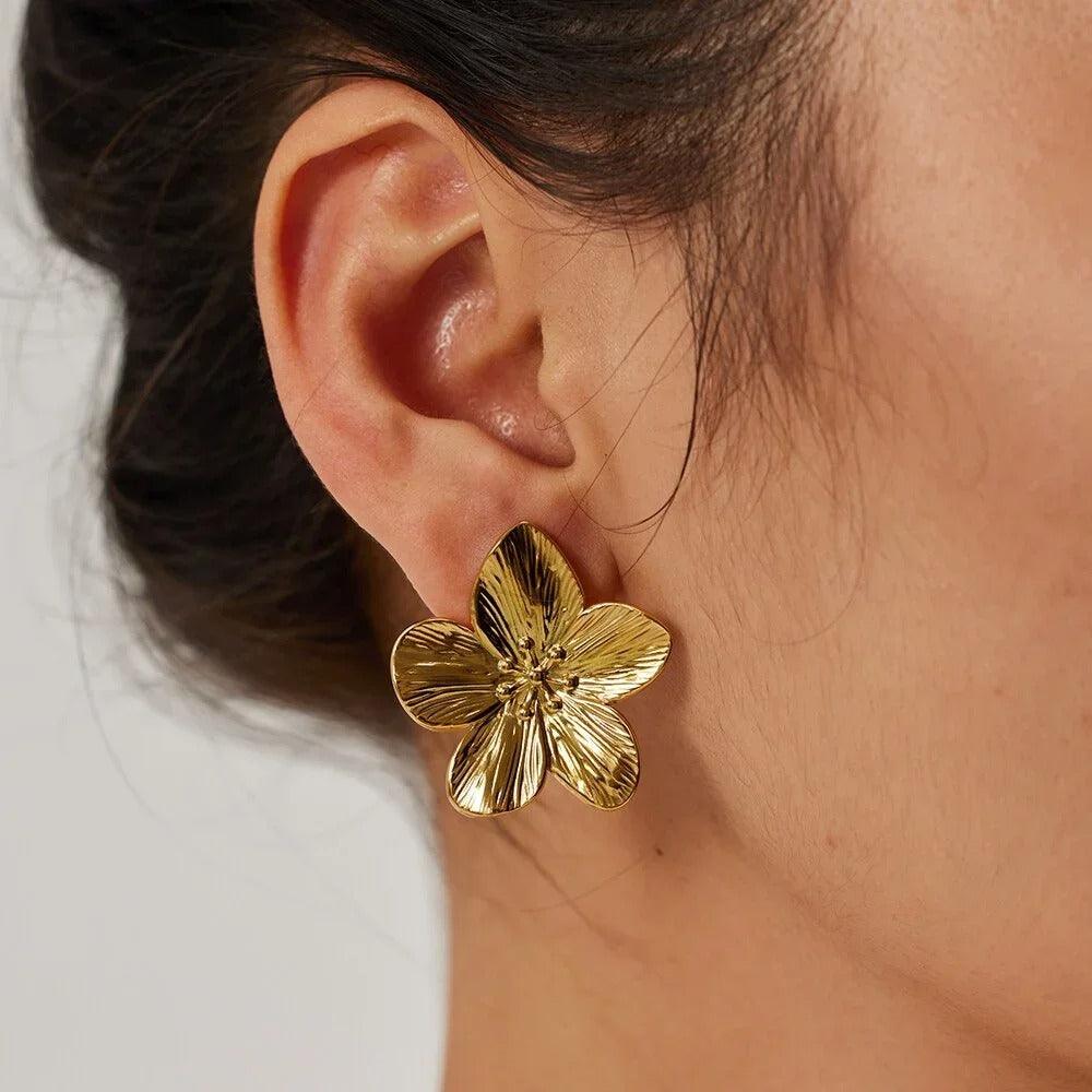 Brinco Jasmim Banhado a Ouro 18K