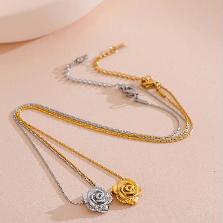 Colar Flower Banhado a Prata 925
