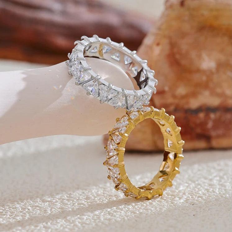 Anel Mercury com Pedras Banhado a Ouro 18K