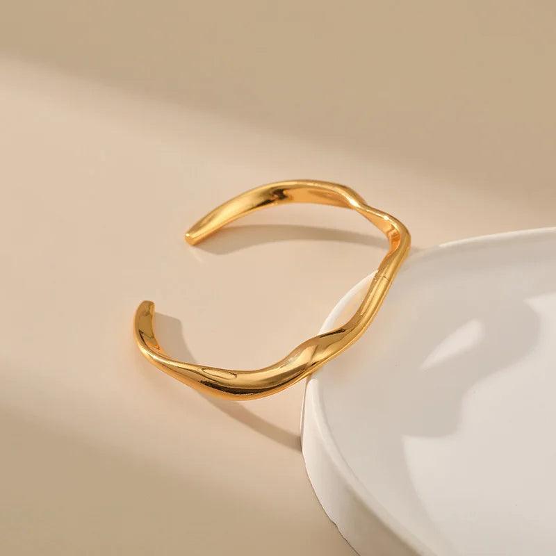 Bracelete Irregularly Banhada a Ouro 18K