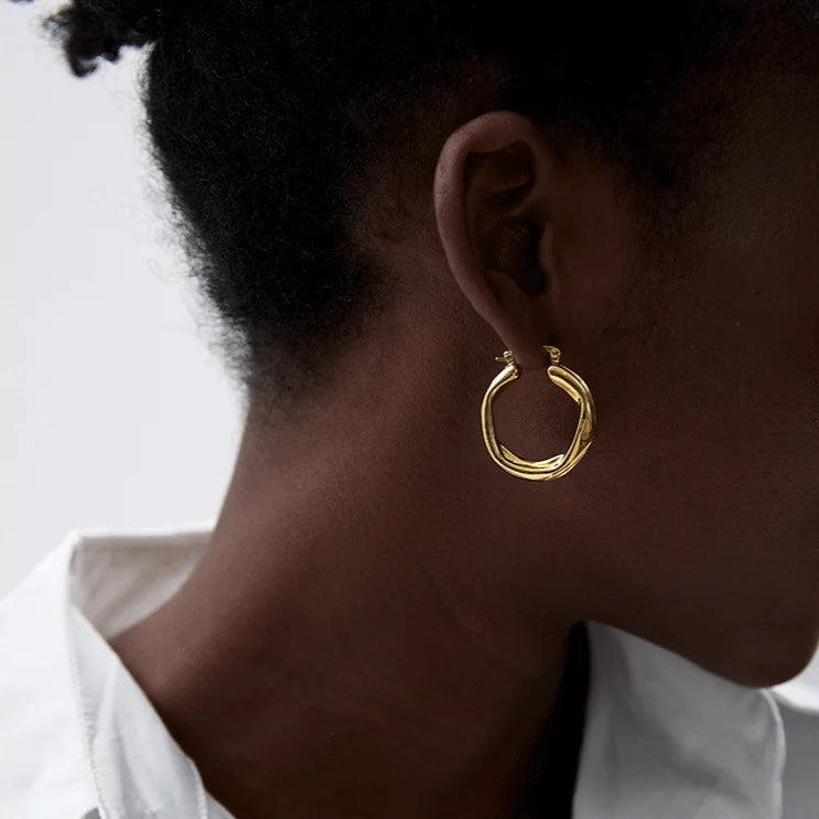 Brincos de Argola Hoop Banhado a Ouro 18K