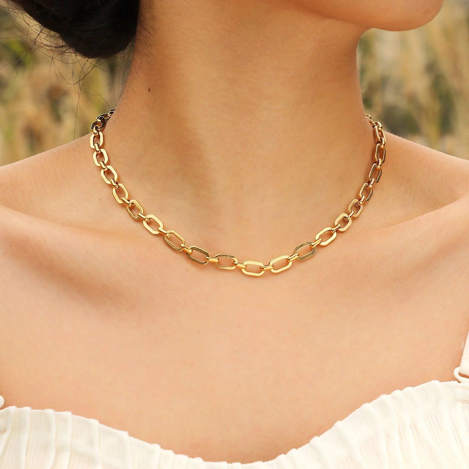 Corrente Elysian Banhada a Ouro