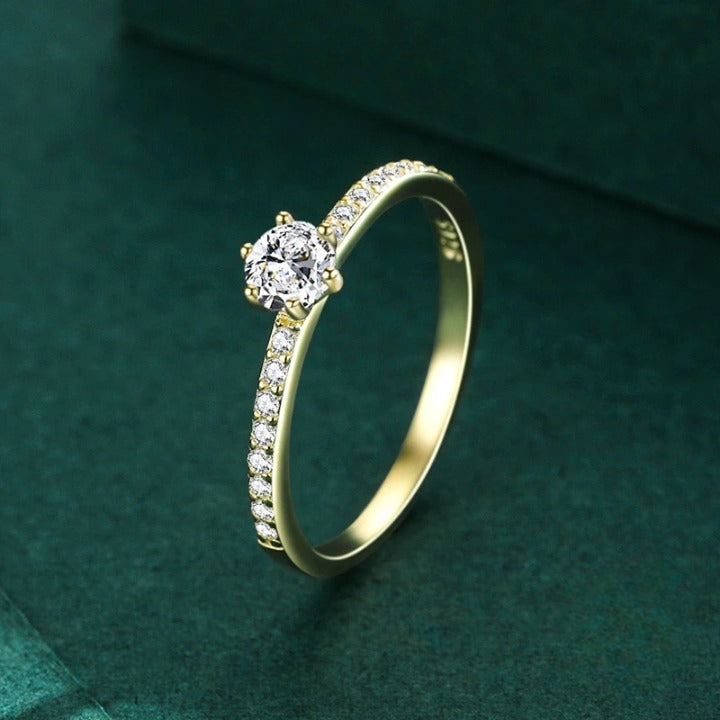 Anel Solitário Sparkling Banhado em Ouro 18K Cravejado com Pedras