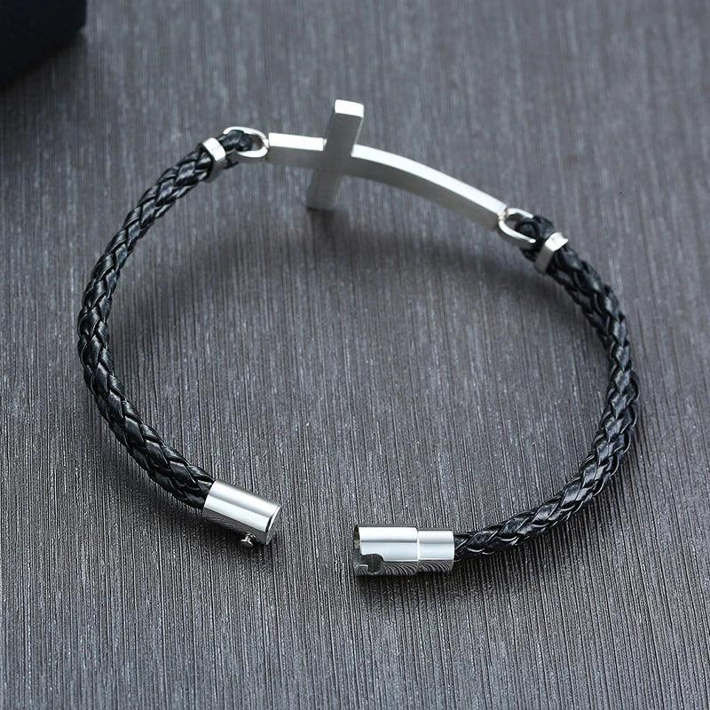 Pulseira Masculina de Couro com Cruz Minimalista em Aço Inoxidável - Prayer with Faith - Armadara