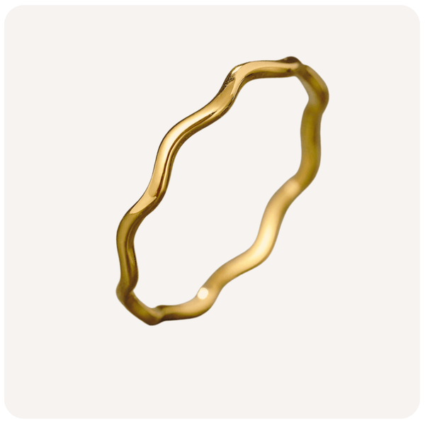 Anel Ondulado Banhado a Ouro 18K