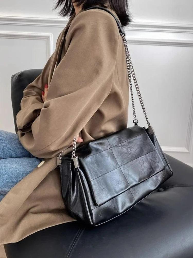 Bolsa Miss Dior de Couro com Alça de Corrente - Armadara