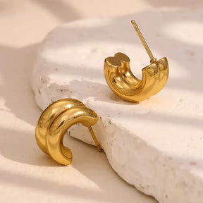 Brinco Mary Banhado a Ouro 18K